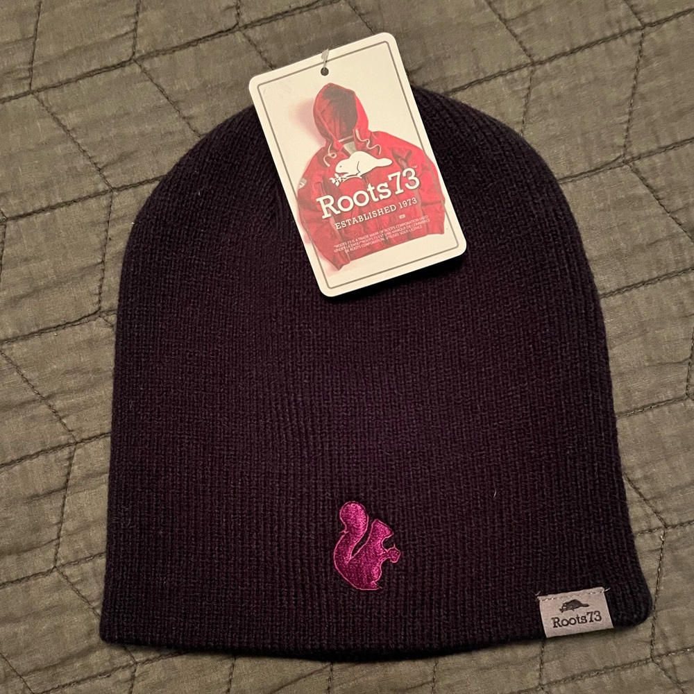 Roots Purple Squirrel Navy Beanie NWT